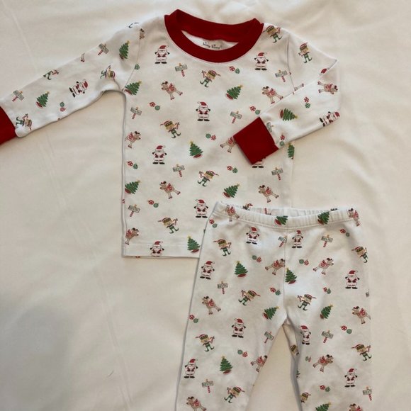 kissy kissy christmas pajamas